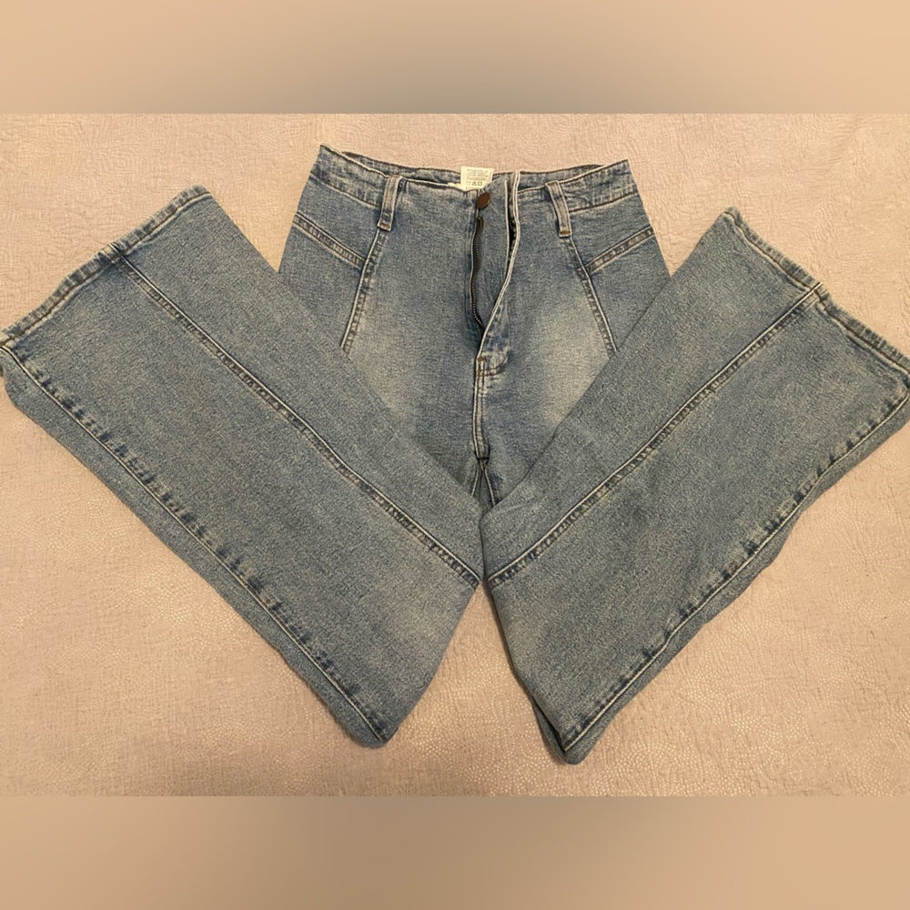 Vibrant M.I.U. Sky Blue Denim Jeans - Picture 3 of 3